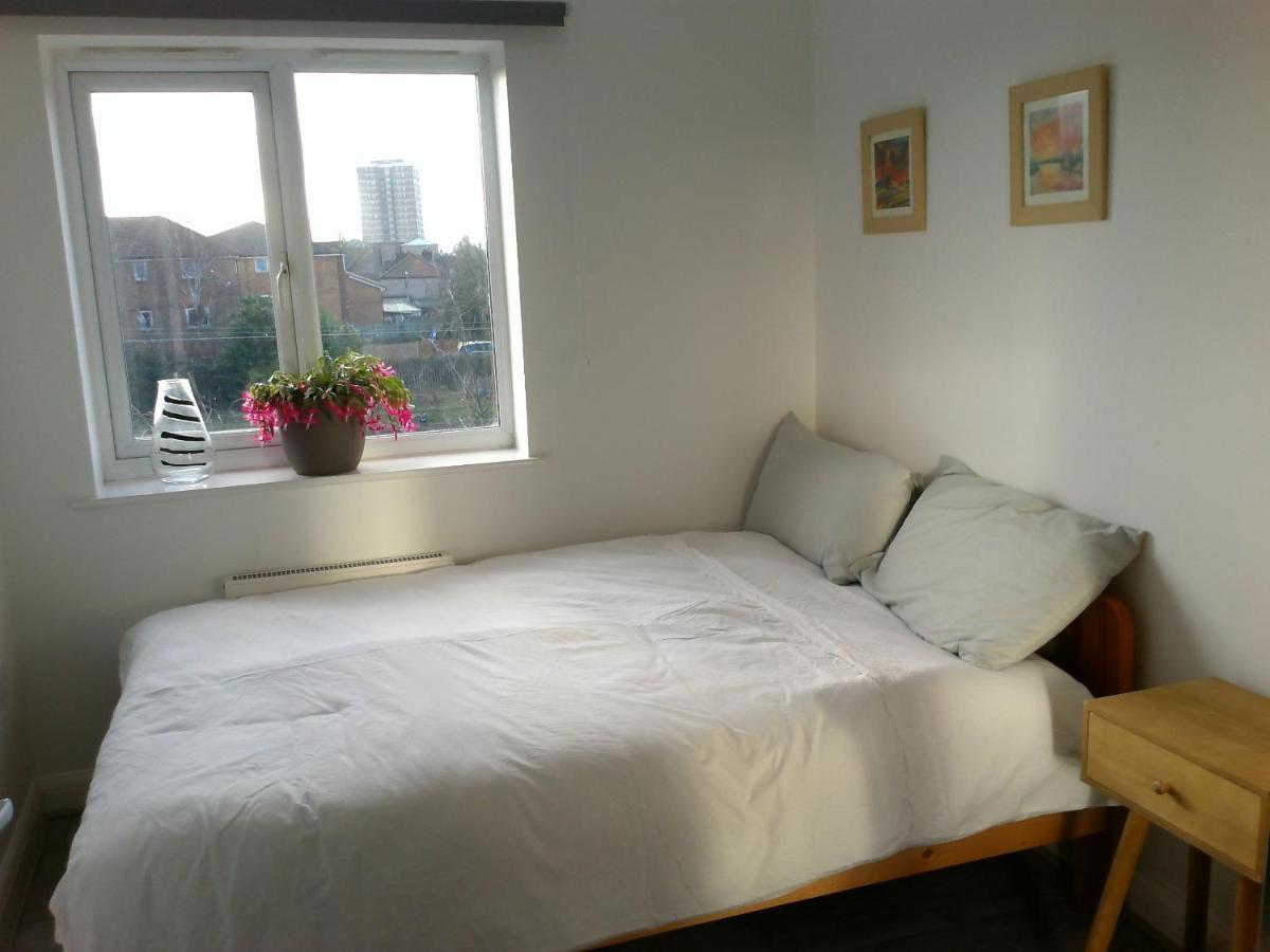 Two Bedroom London Luxury Apartment 외부 사진
